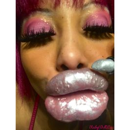 38 Pics: POV Grey Mirage Kisses