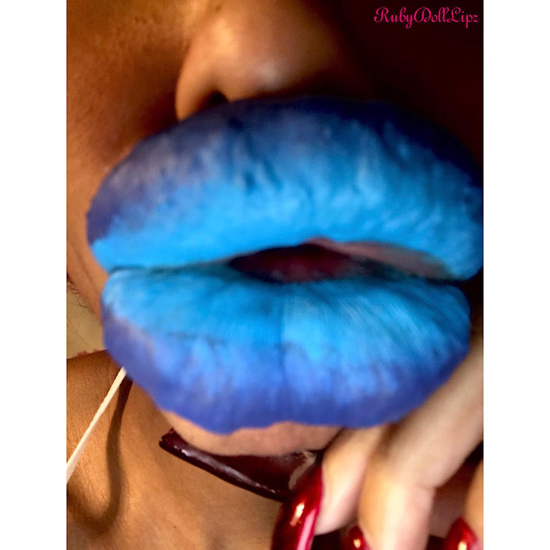 38 Pics: POV Ocean Blue Kisses
