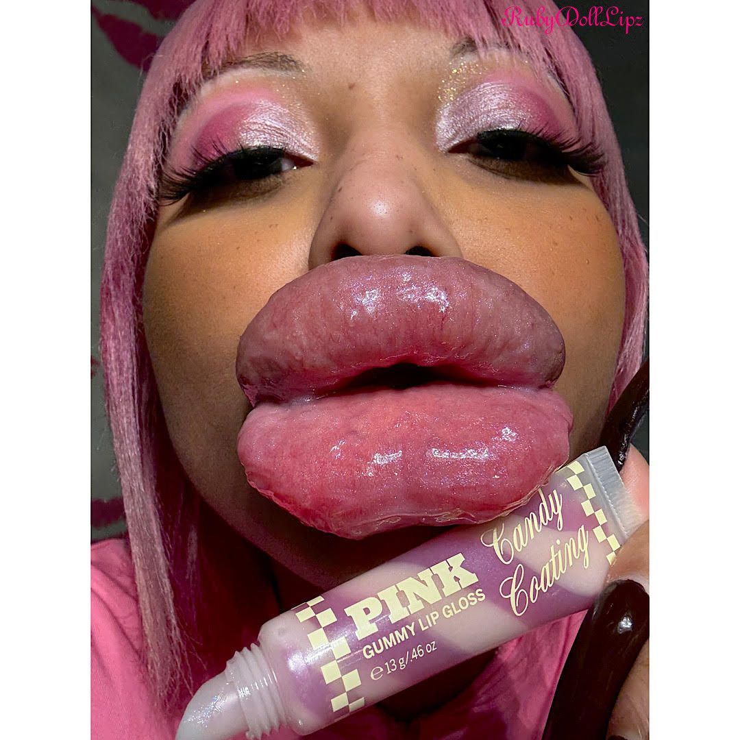 38 Pics: POV Pink Taffy Gloss Kisses