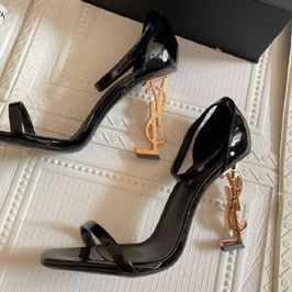 Give me a Saint Laurent heels