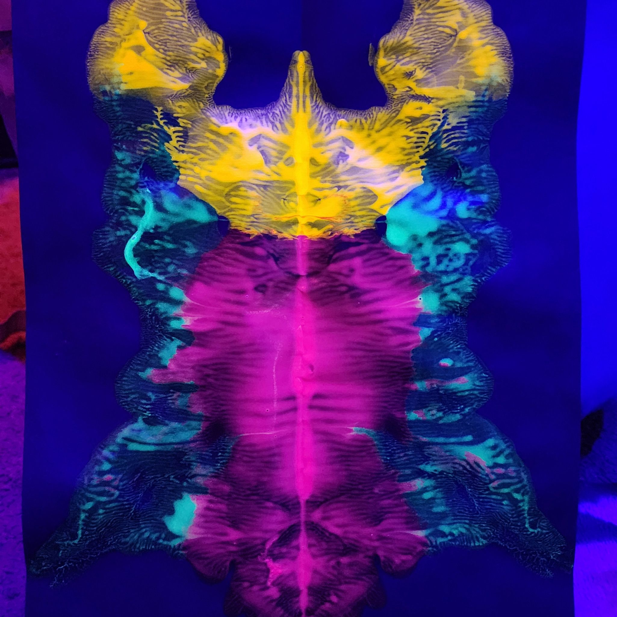 UV reactive rorschach inkblot