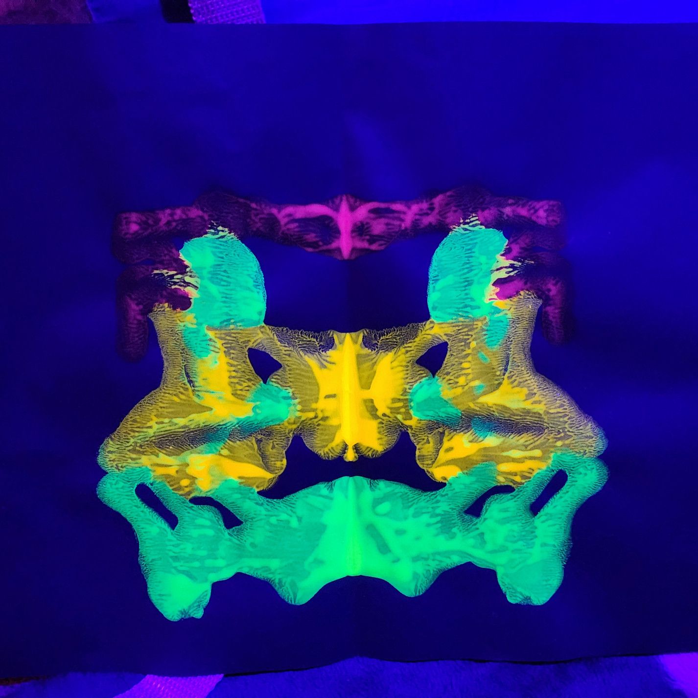 UV reactive rorschach inkblot