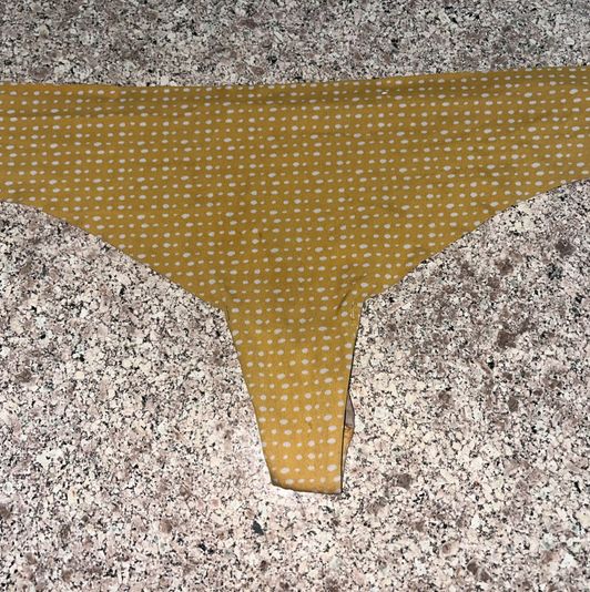 Yellow panties