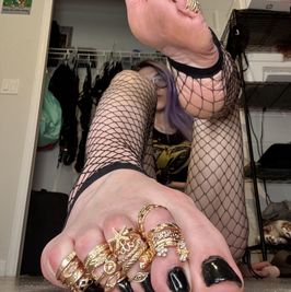 How Many Toe Rings Pic Bundle FEET ONLY