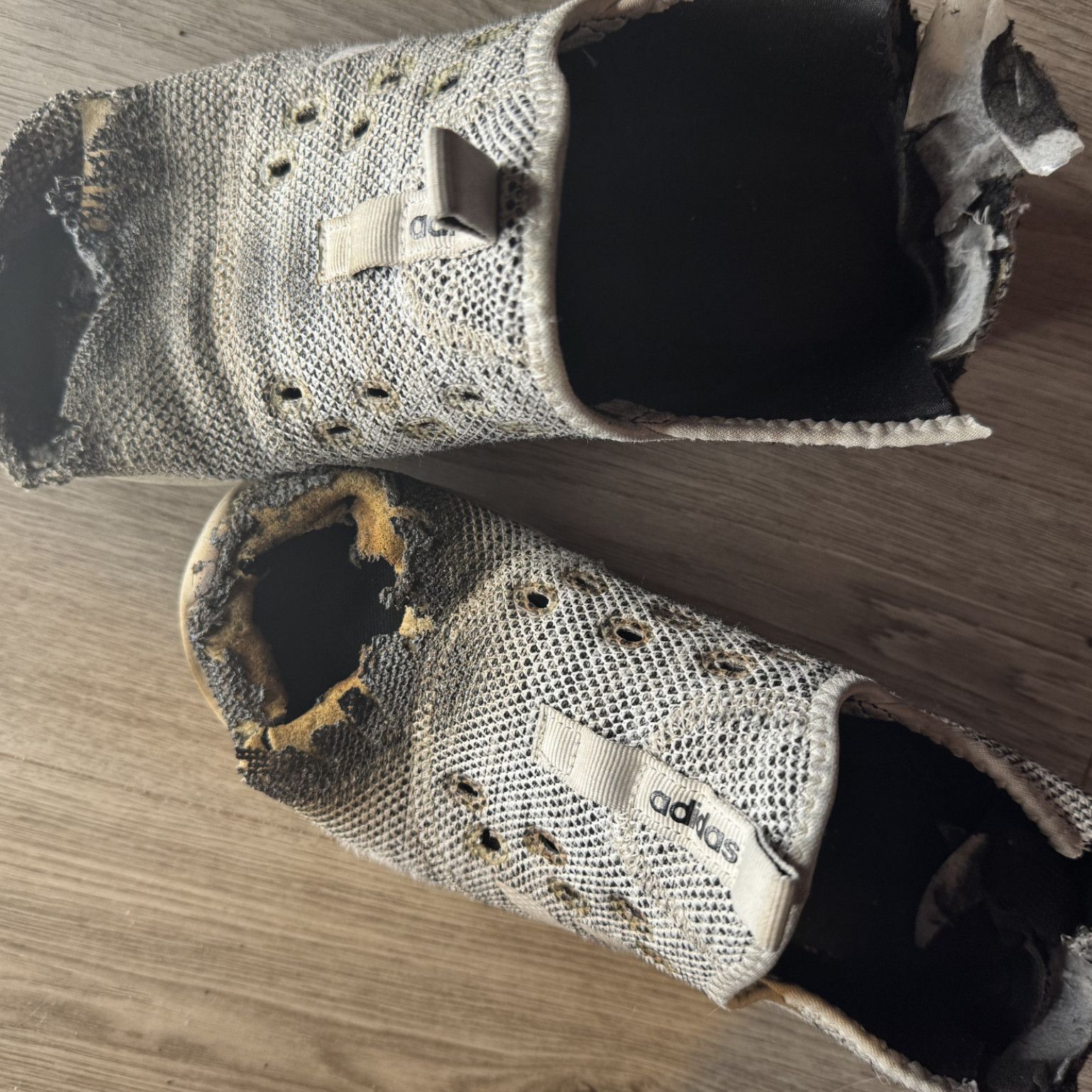 After I TORCHED those size 7 Sneakers Pic Bundle