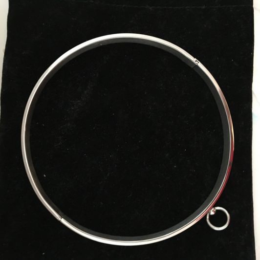 Collar in stainless steel