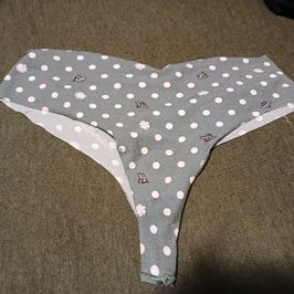 Green floral no seam thong