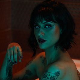 Jacuzzi Temptation photo set