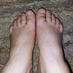 Feet pics