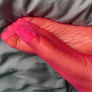 Pink Nylon Removal Photo Set