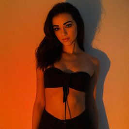 PRETTY POISON