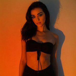 PRETTY POISON