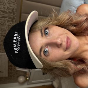 Black and white Cap