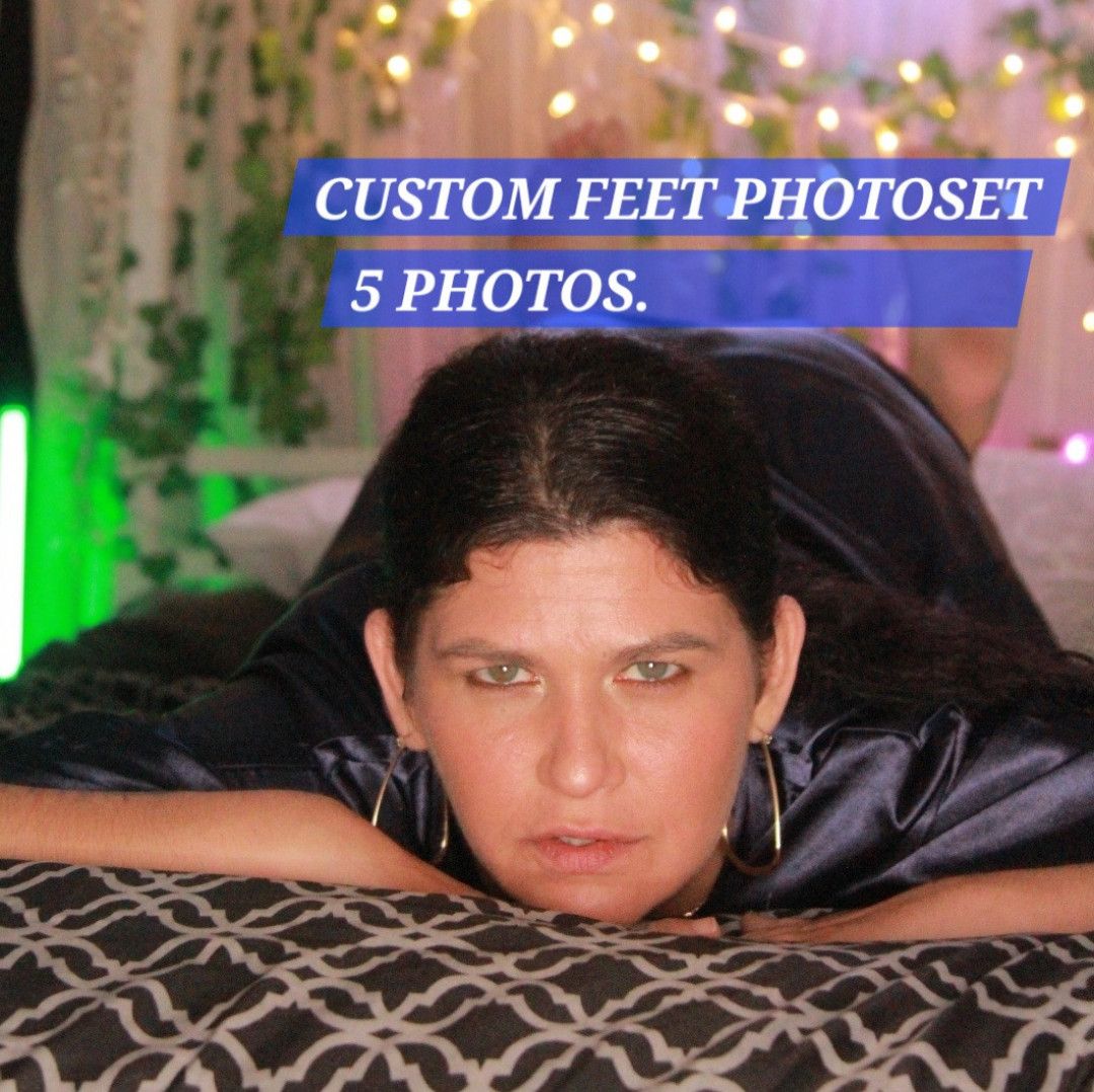 Set of 5 Custom FEET Pictures
