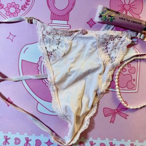 PINK VS G STRING