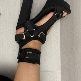 ANAKALIYAH SHOES