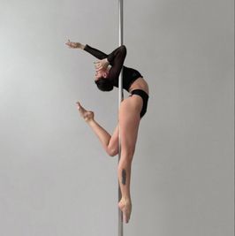 Pole dance classes