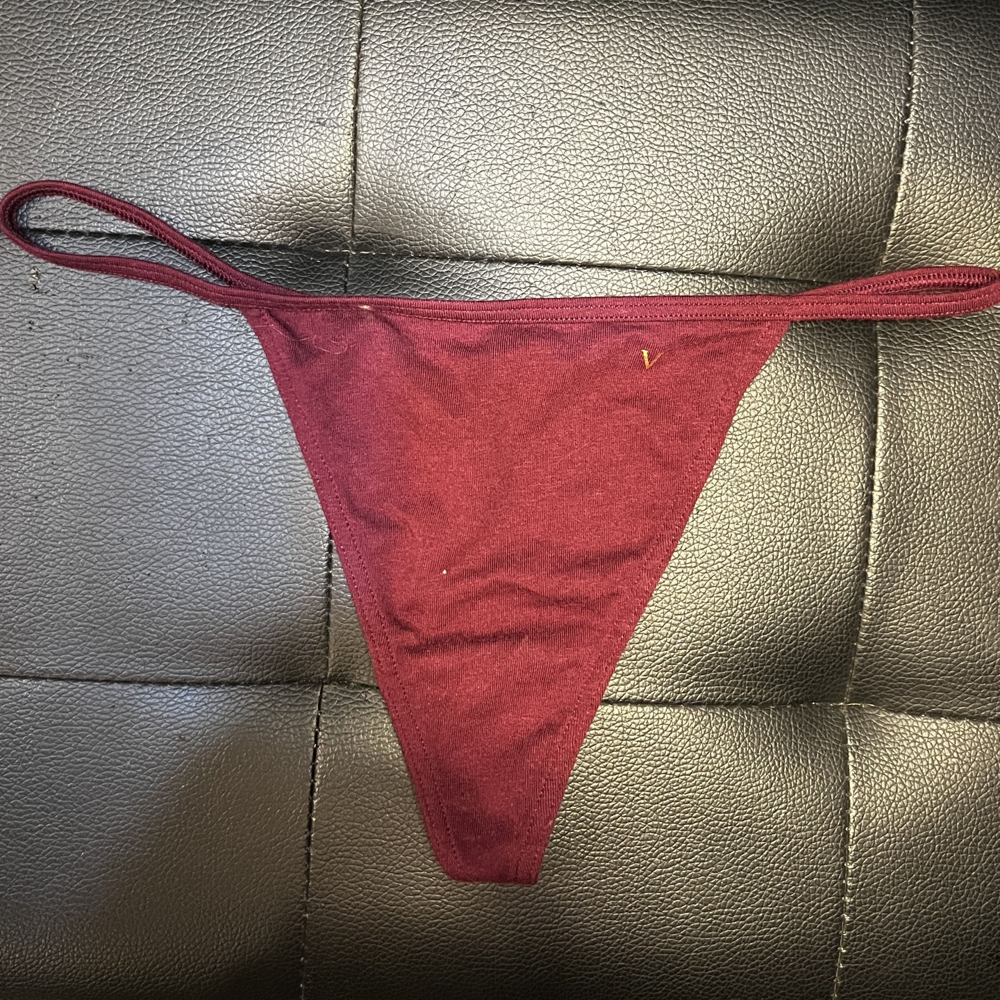 VS Crimson GString