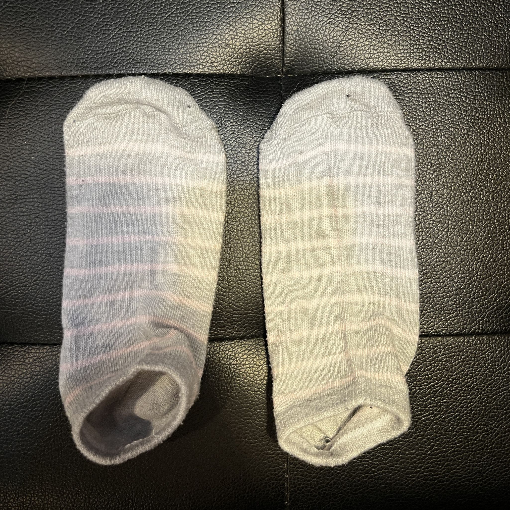 Thin Grey Pink Striped Socks