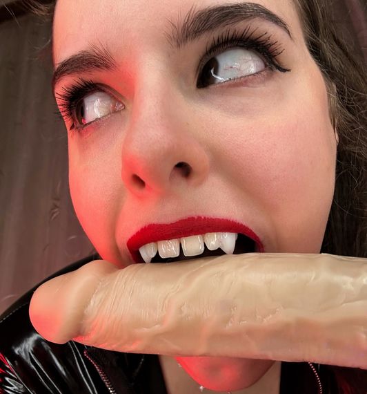 Saga of the Vampire 5vids