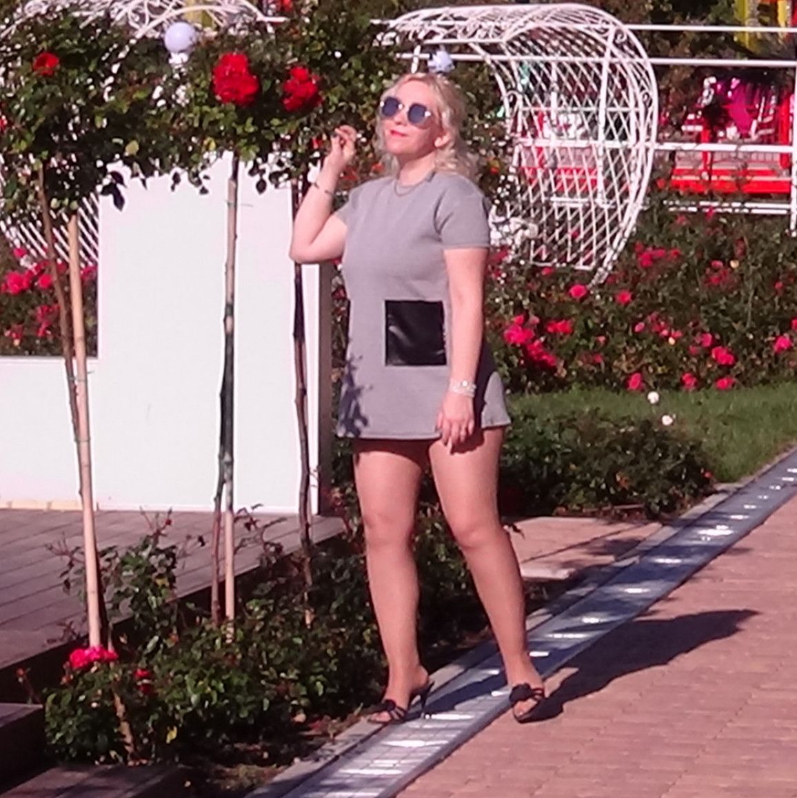 Extrime short minidress Walk in park 2