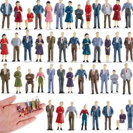 New Vore figurines 30 pcs mini figures