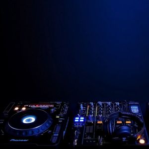 Dj for an hour :3