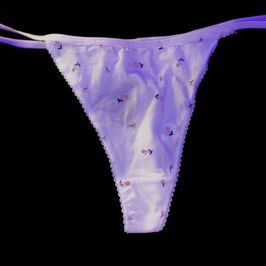 WHITE THONG WITH FLOWERS