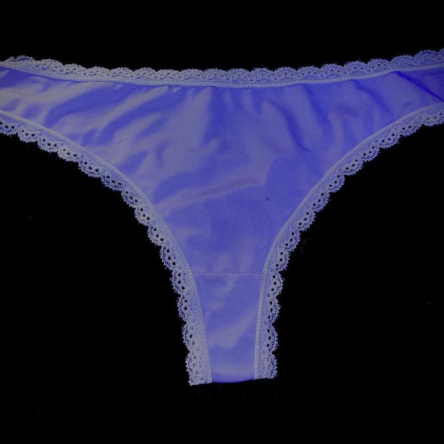 PURPLE SHEER LACE THONG