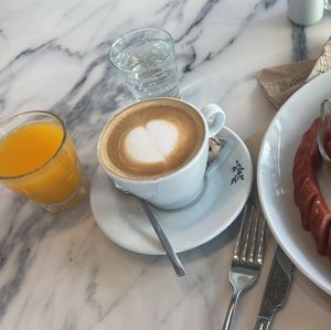 Gift me a coffee breakfast!