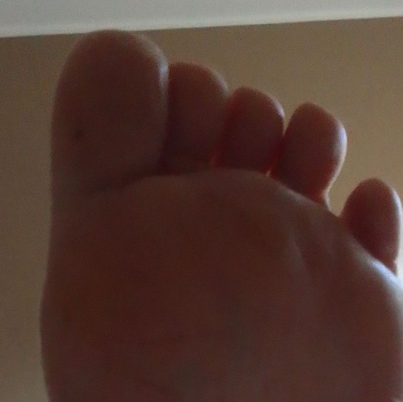Several feetpics