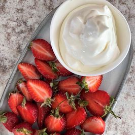 Nude Strawberries n Cream Photoset