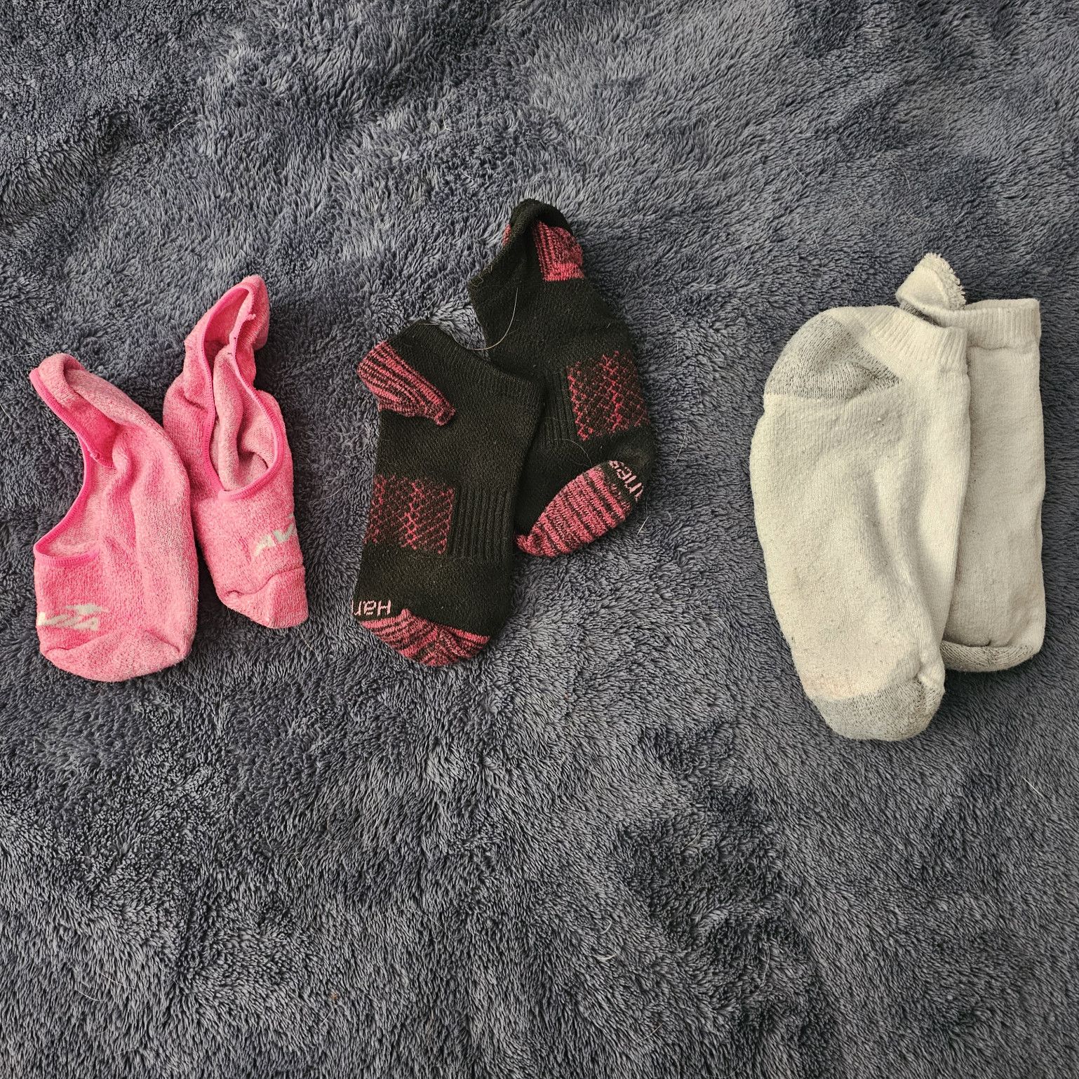 Miscellaneous socks and hosiery