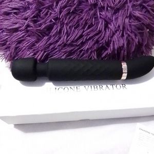 Black and Gold Silicone Vibrator