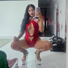 Vampirella Cosplay Outfit!