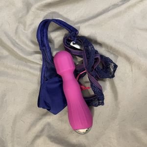 Vibrator with choice of Panties