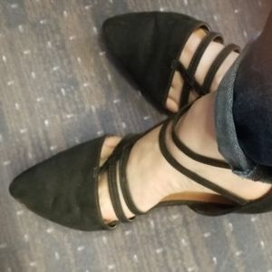 Pictures of my feet at work in flats!