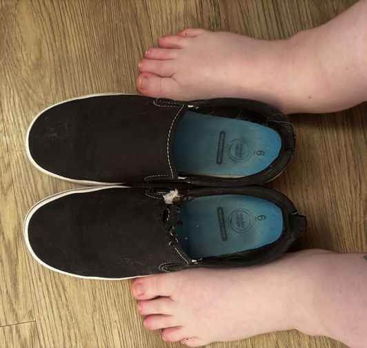 FILTHY SWEATY SHOES