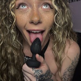 Vibrating light up Heart Butt plug