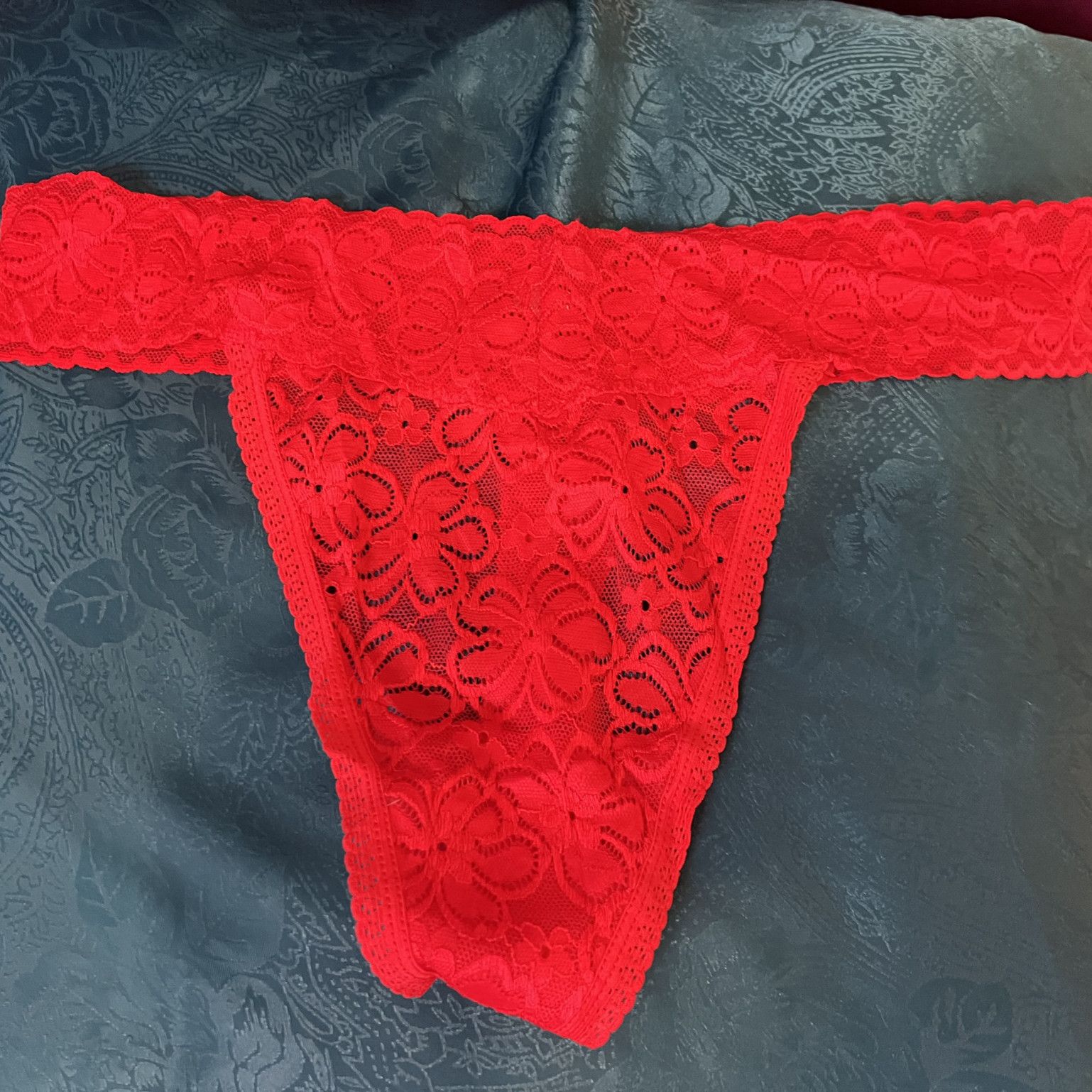 Res Lace Thong