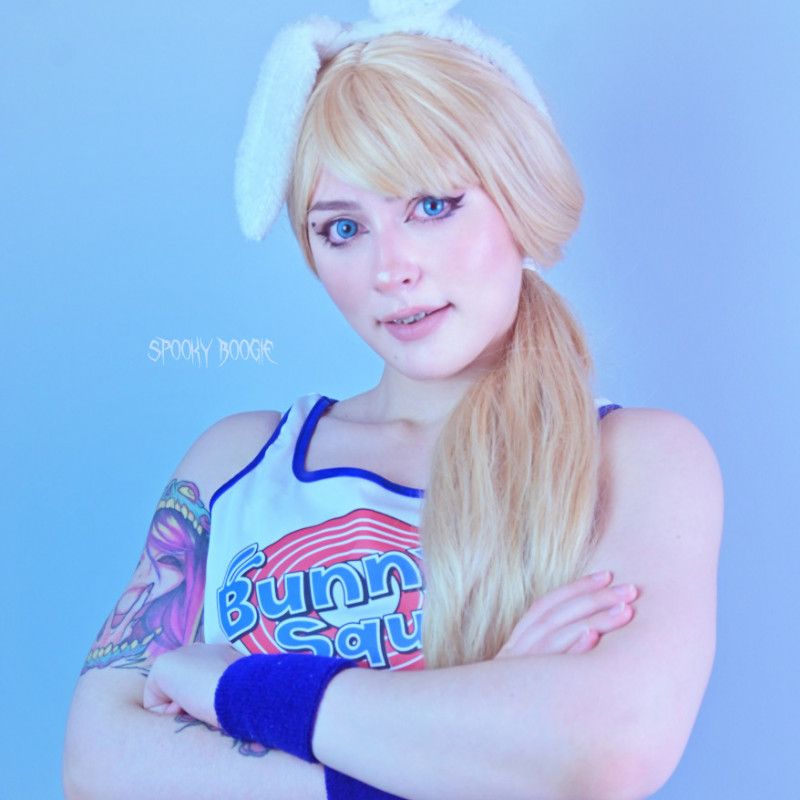 Cosplay pics set with Lola Bunny from Looney Tunes