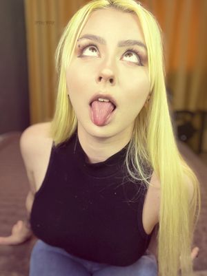 SpookyBoogie - MHA: Froppy got a hentai sex doll as a gift from a crazy fan  - ManyVids