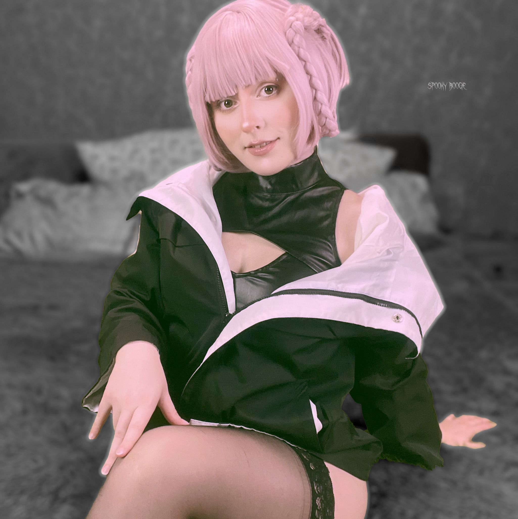 Nazuna Nanakusa in a short mini skirt and stockings