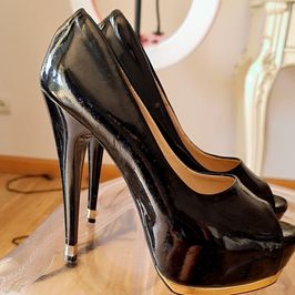 Open toed heels