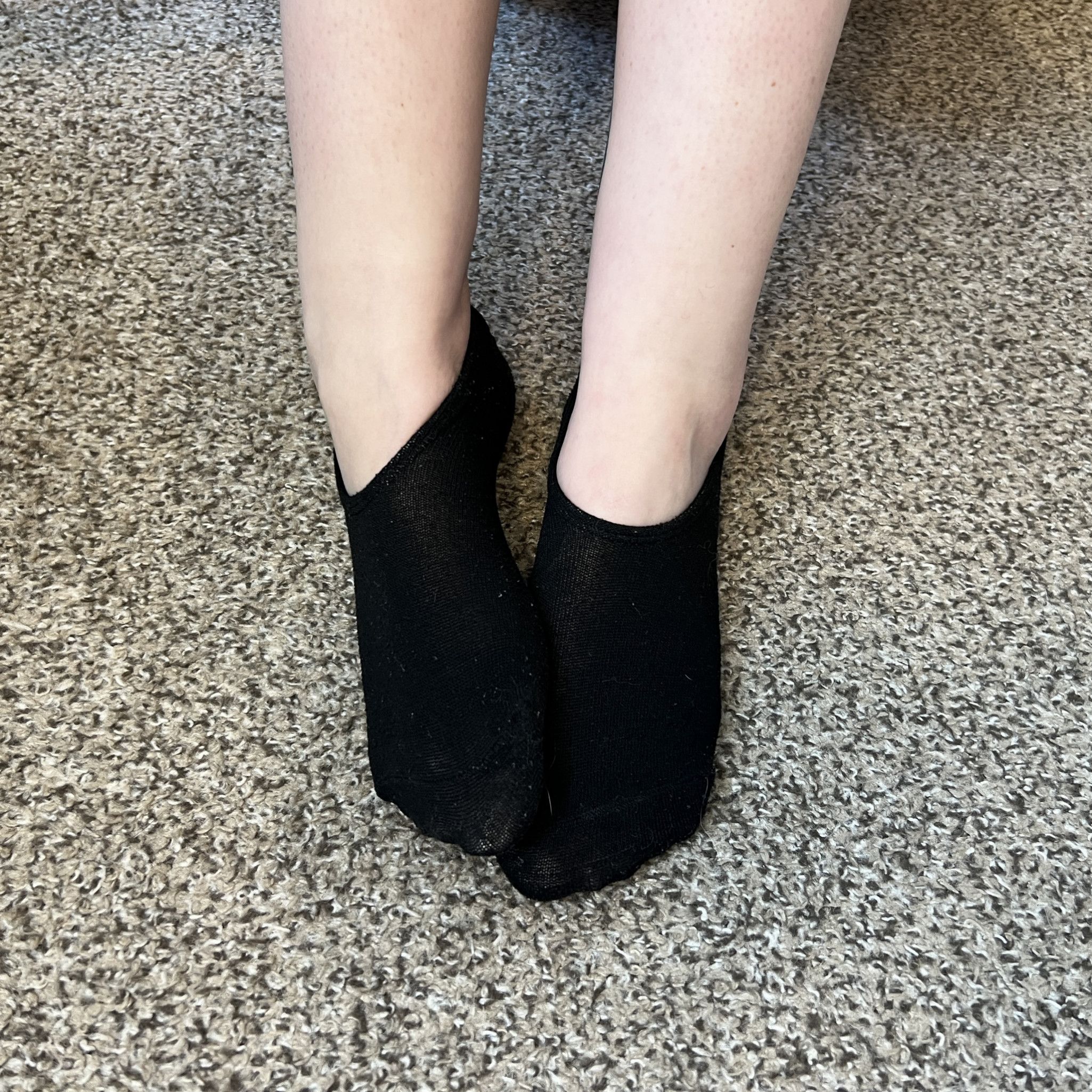 Black no show socks