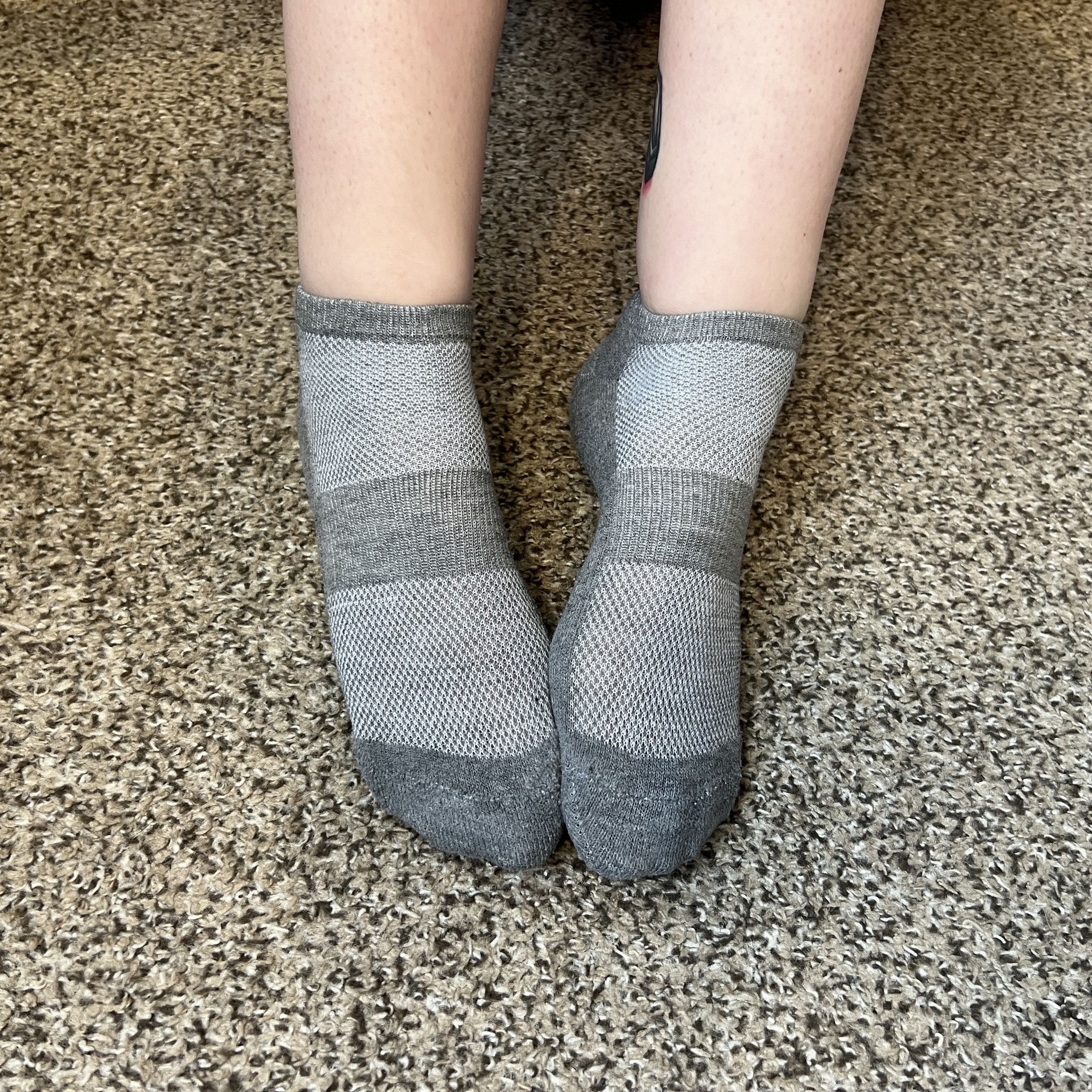 Grey ankle socks