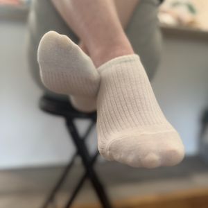 White ribbed short socks