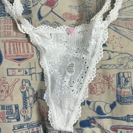THONG