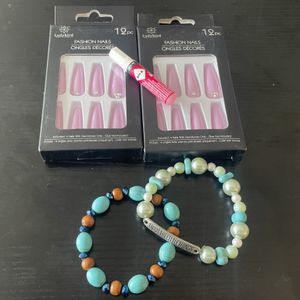 Press On Nails and Bracelet Set