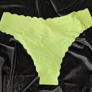 Scalloped Edge Seamless Lime Green Thong Panties